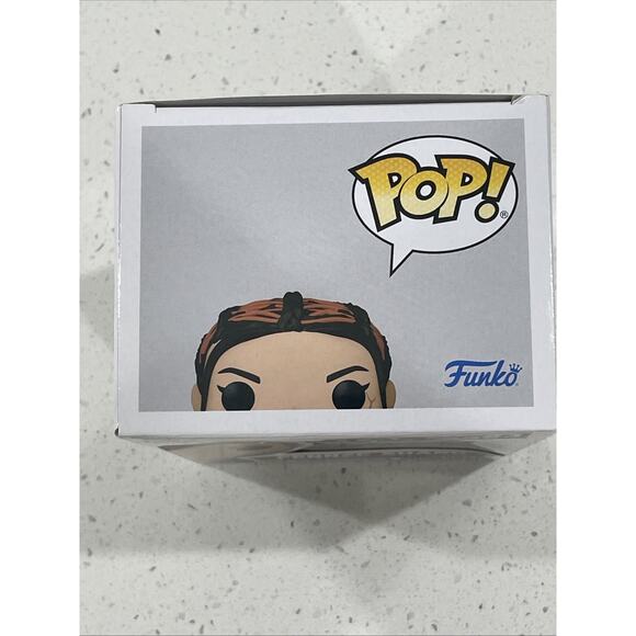 Funko Pop! Vinyl: Star Wars - Fennec Shand #483 - Picture 5 of 6